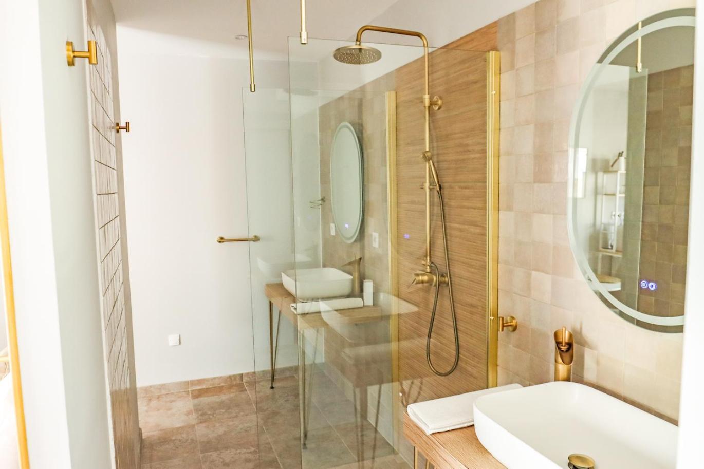 Les Gites De Laure - L'Eden Romantique, Chambres Hotes, Spa Prive, Couloir De Nage, Adults Only Malves-en-Minervois Luaran gambar